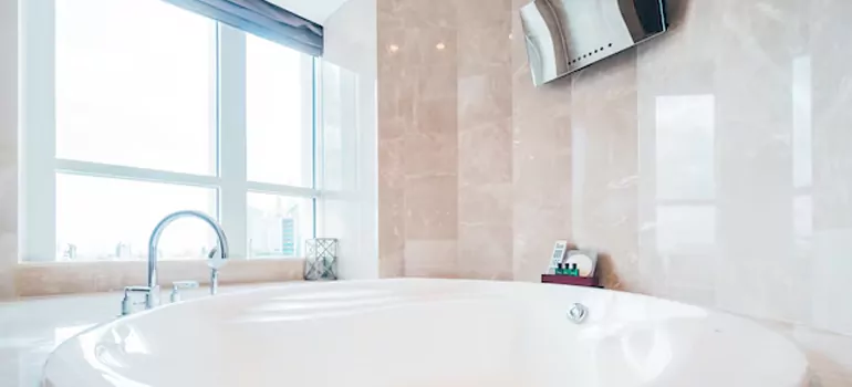 Bathroom Window Coverings in Westchester, FL