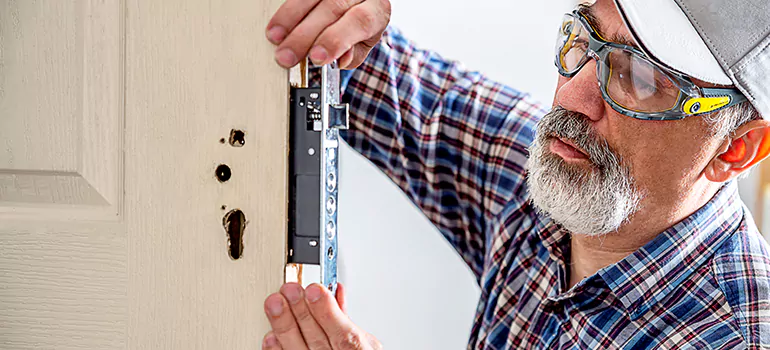 Exterior Door Handle Replacement in Westchester, FL